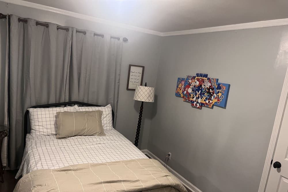 Photo of Bedroom in Monroe