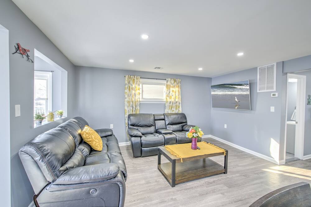 Photo of Livingroom in Keansburg