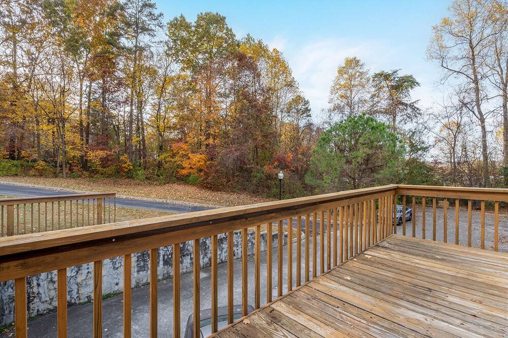 Photo of Outdoor in Ashley Oaks