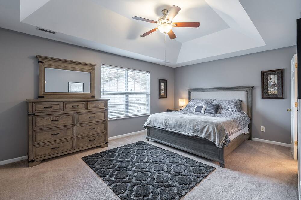 Photo of Bedroom in Ashley Oaks