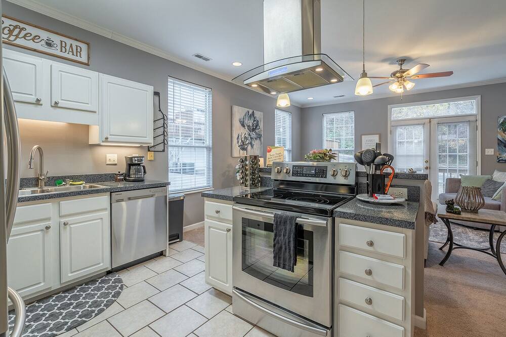 Photo of Kitchen in Ashley Oaks