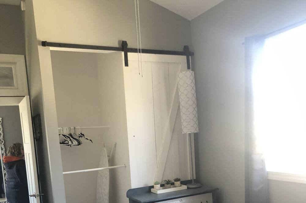 Photo of Bedroom in Clear Lake