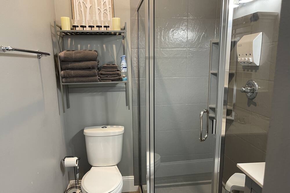 Photo of Bathroom in Clear Lake