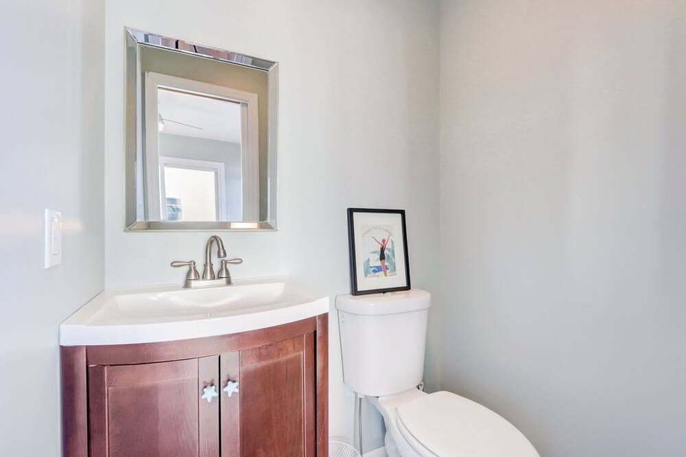 Photo of Bathroom in Mystic Island