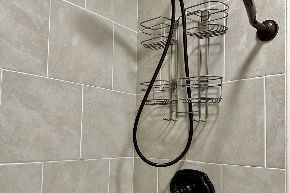 Photo of Bathroom in Oak Ridge