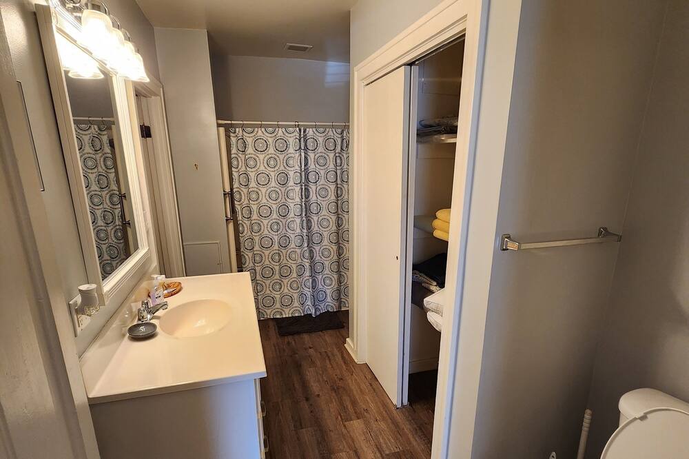 Photo of Bathroom in Winterset