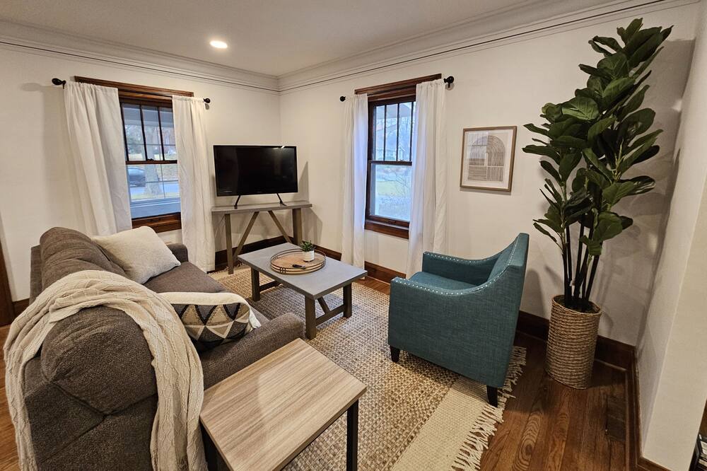 Photo of Livingroom in Des Moines