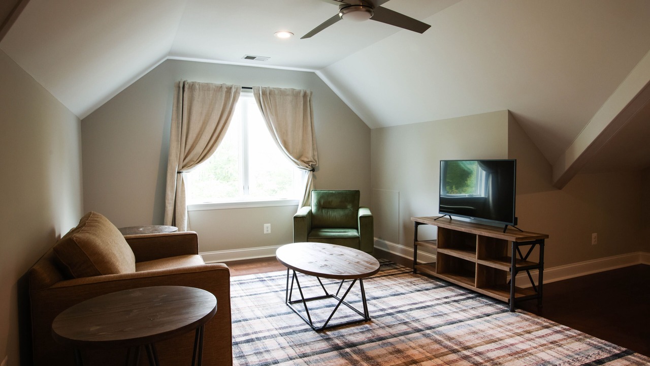 Photo of Livingroom in Upperville
