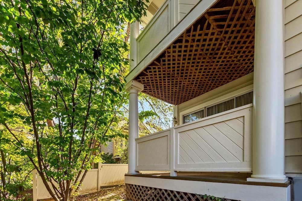 Photo of Outdoor in North Bethesda