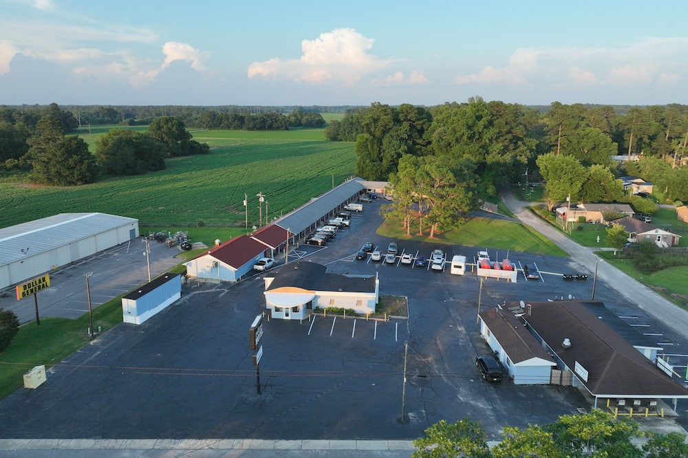 Photo of Others in Mullins