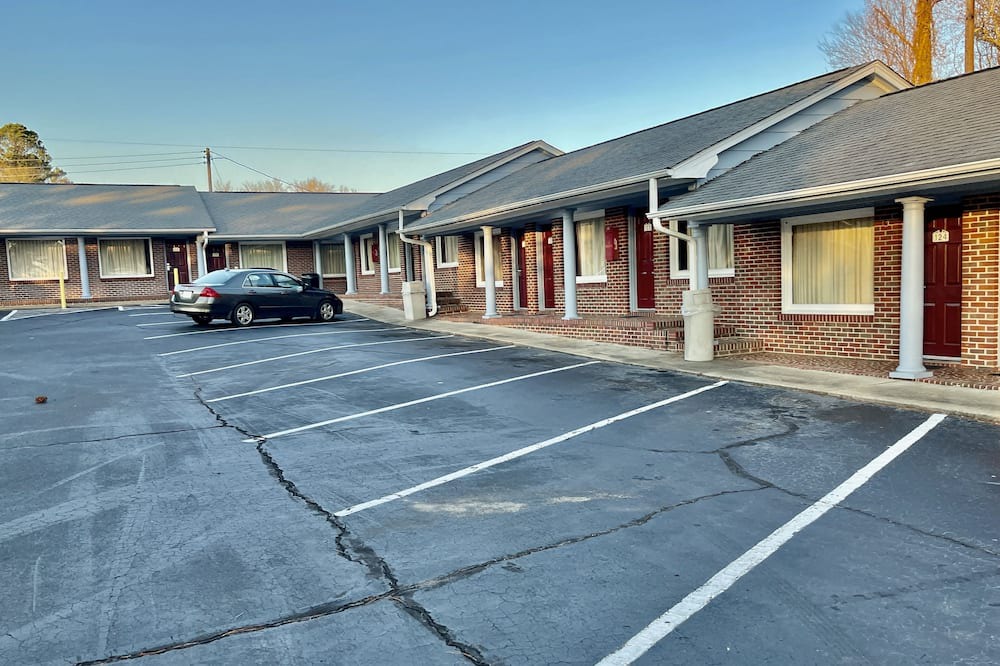 Photo of Outdoor in Mullins