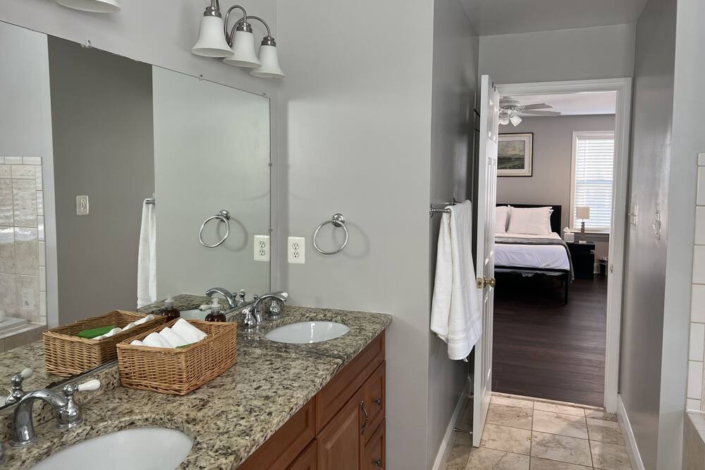 Photo of Bathroom in Nauck