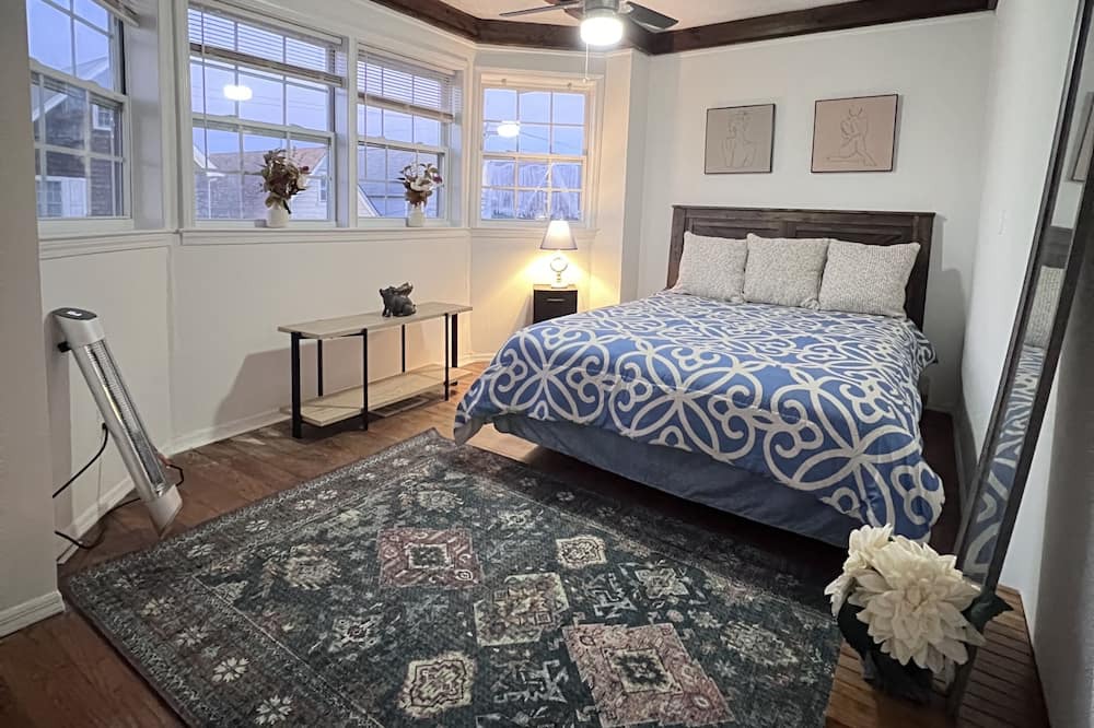 Photo of Bedroom in Rumson
