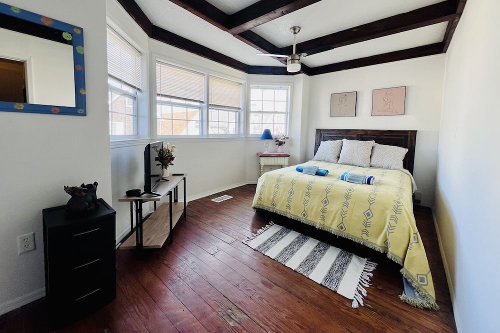 Photo of Bedroom in Rumson