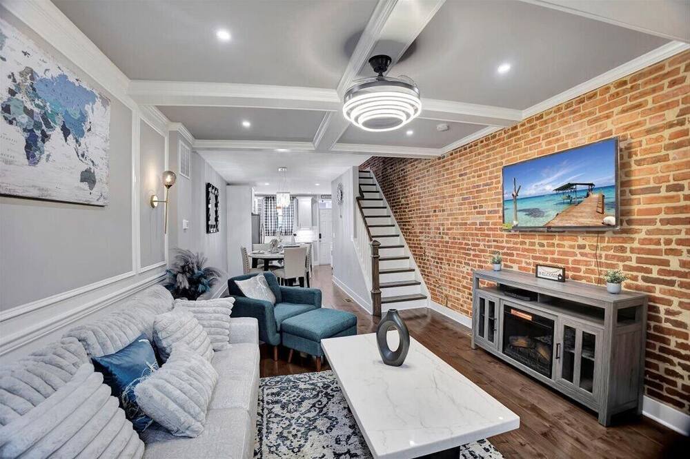 Photo of Livingroom in Downtown Baltimore