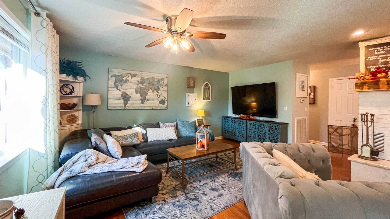 Photo of Livingroom in Chickamauga