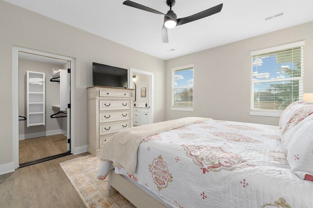 Photo of Bedroom in El Dorado