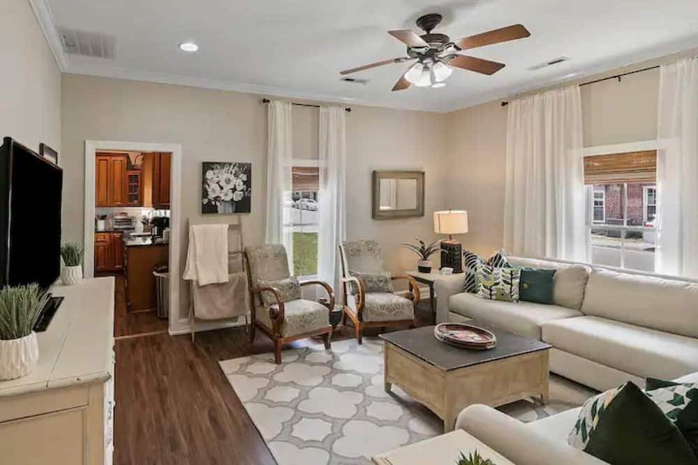 Photo of Livingroom in Coalfield