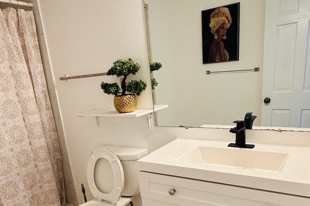 Photo of Bathroom in Leisure World