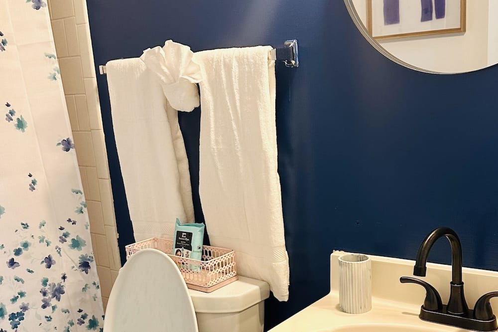 Photo of Bathroom in Leisure World