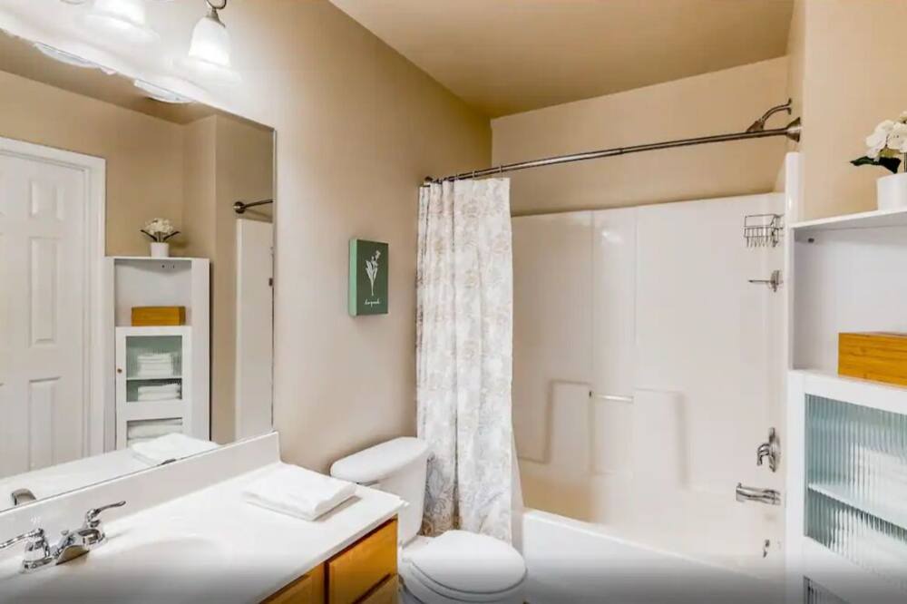 Photo of Bathroom in Broken Arrow