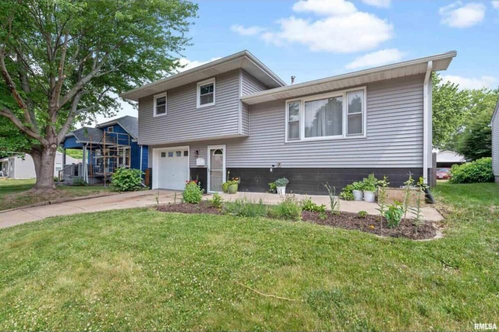 Photo of Outdoor in Bettendorf