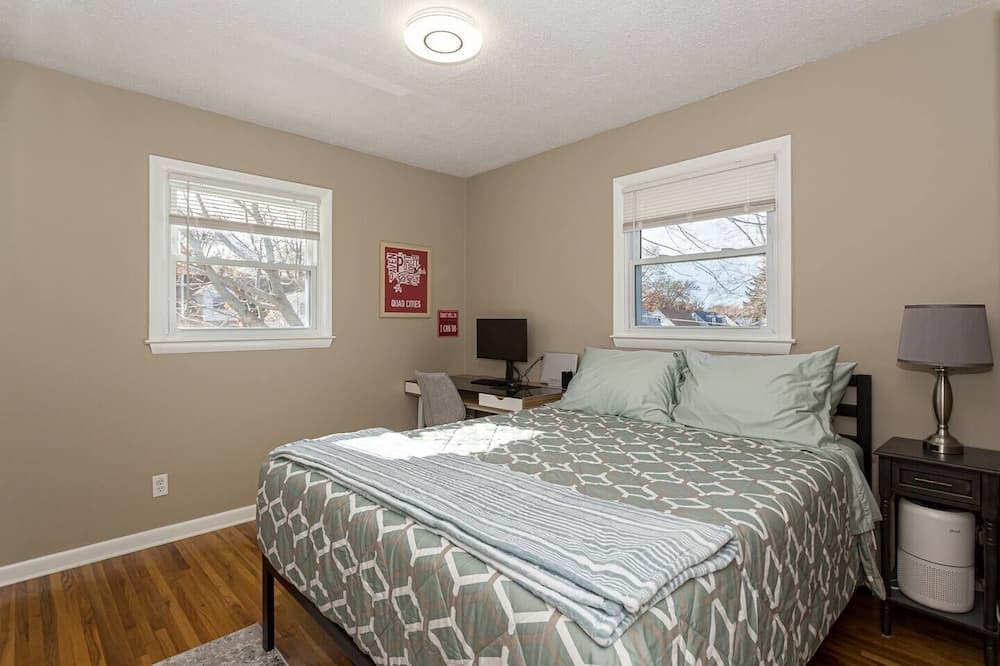 Photo of Bedroom in Bettendorf