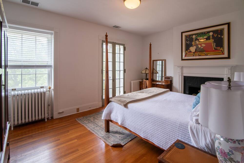 Photo of Bedroom in Berryville