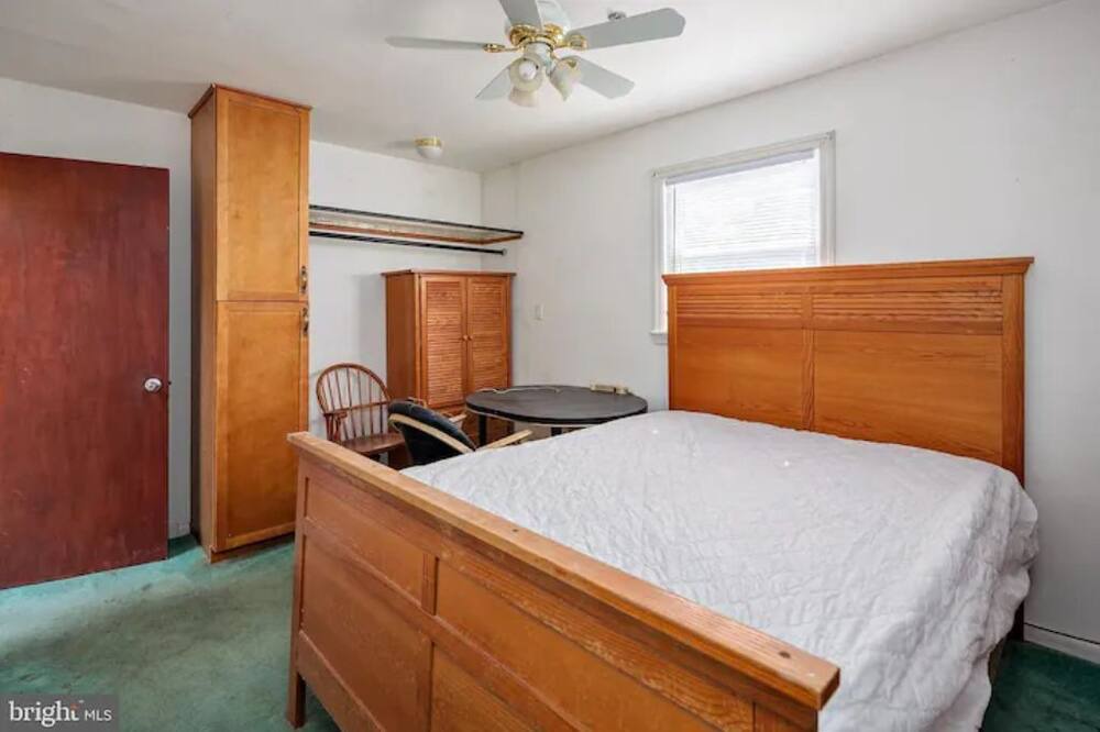 Photo of Bedroom in Wheaton-Glenmont