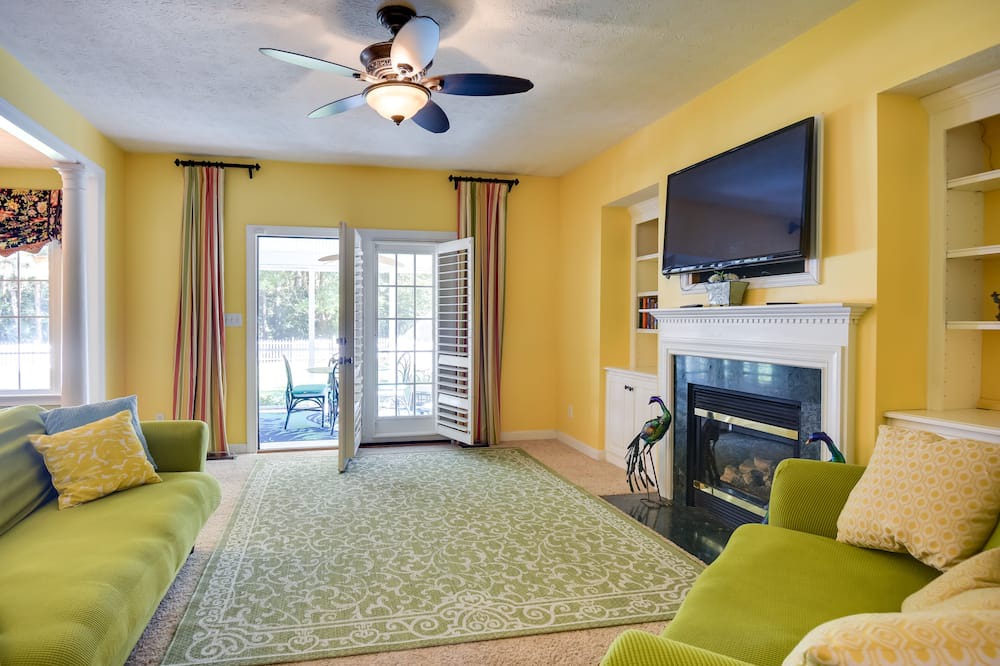Photo of Livingroom in Smithfield