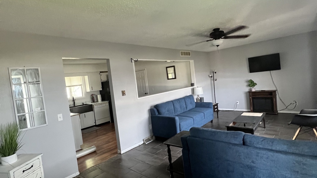 Photo of Livingroom in Unionville