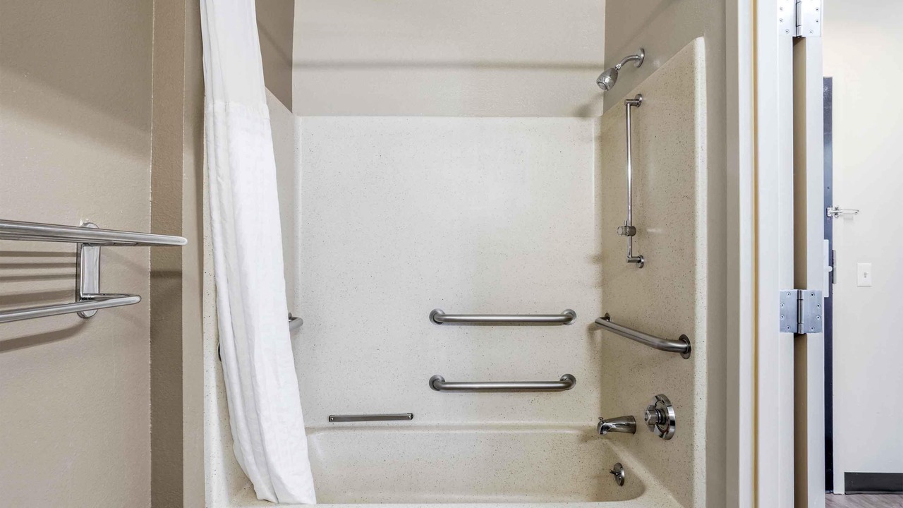 Photo of Bathroom in Red Bank - Tinton Falls