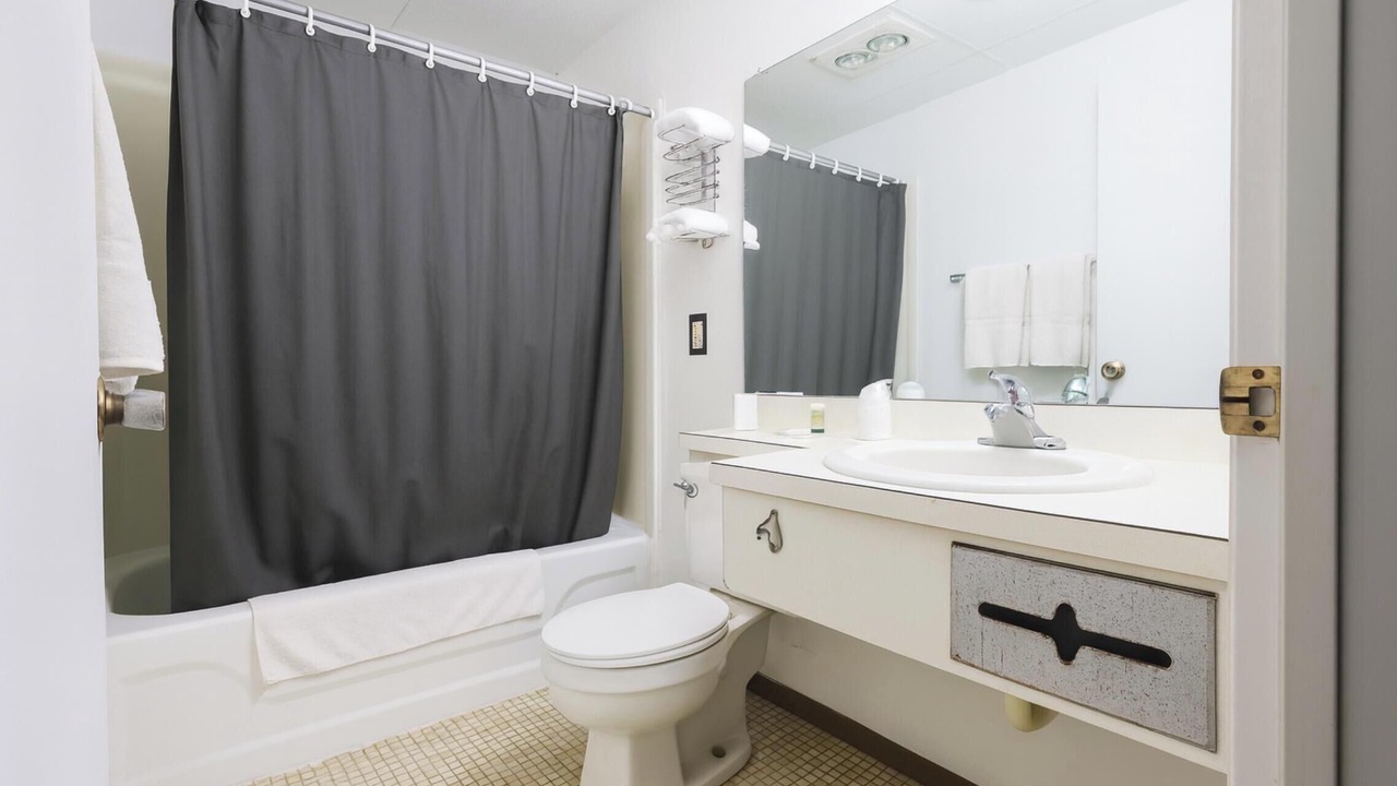 Photo of Bathroom in Oskaloosa