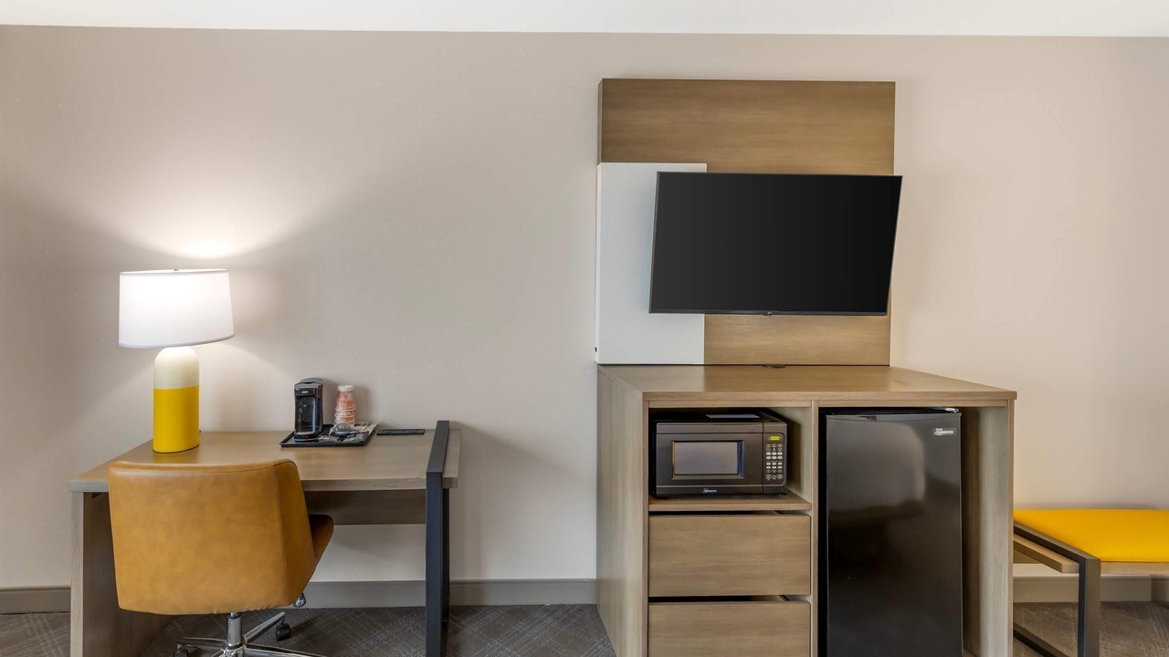 Photo of Bedroom in Summerset