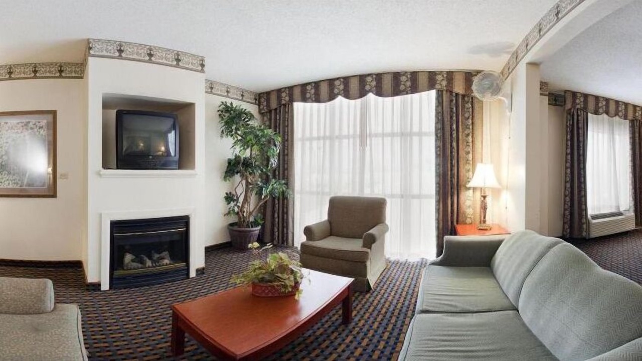 Photo of Livingroom in Laurinburg