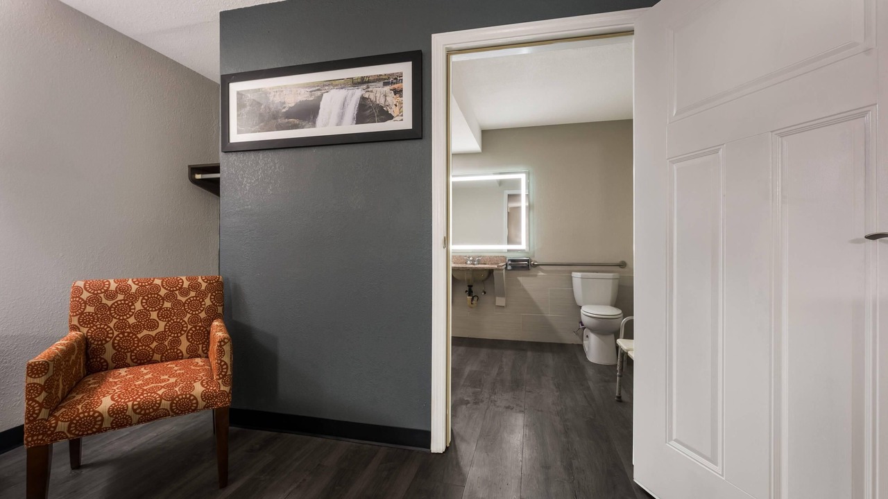 Photo of Bedroom in Gadsden