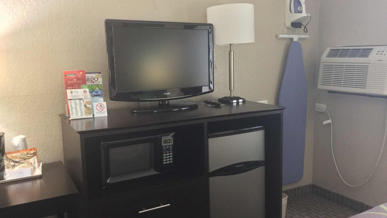 Photo of Bedroom in Mundelein
