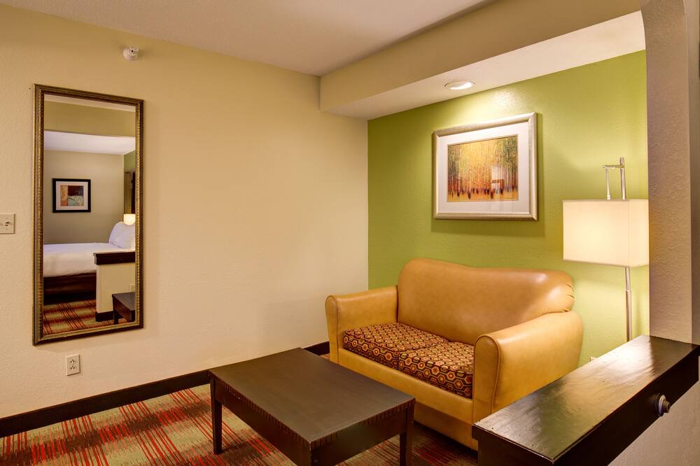 Photo of Livingroom in The Gate