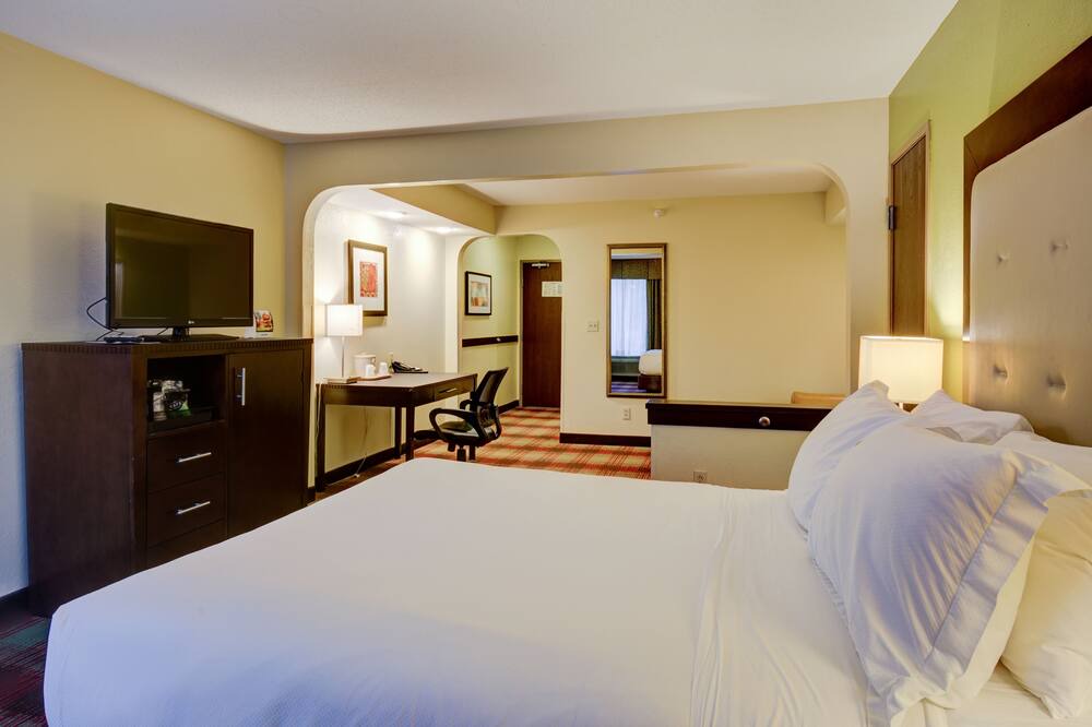 Photo of Livingroom in The Gate