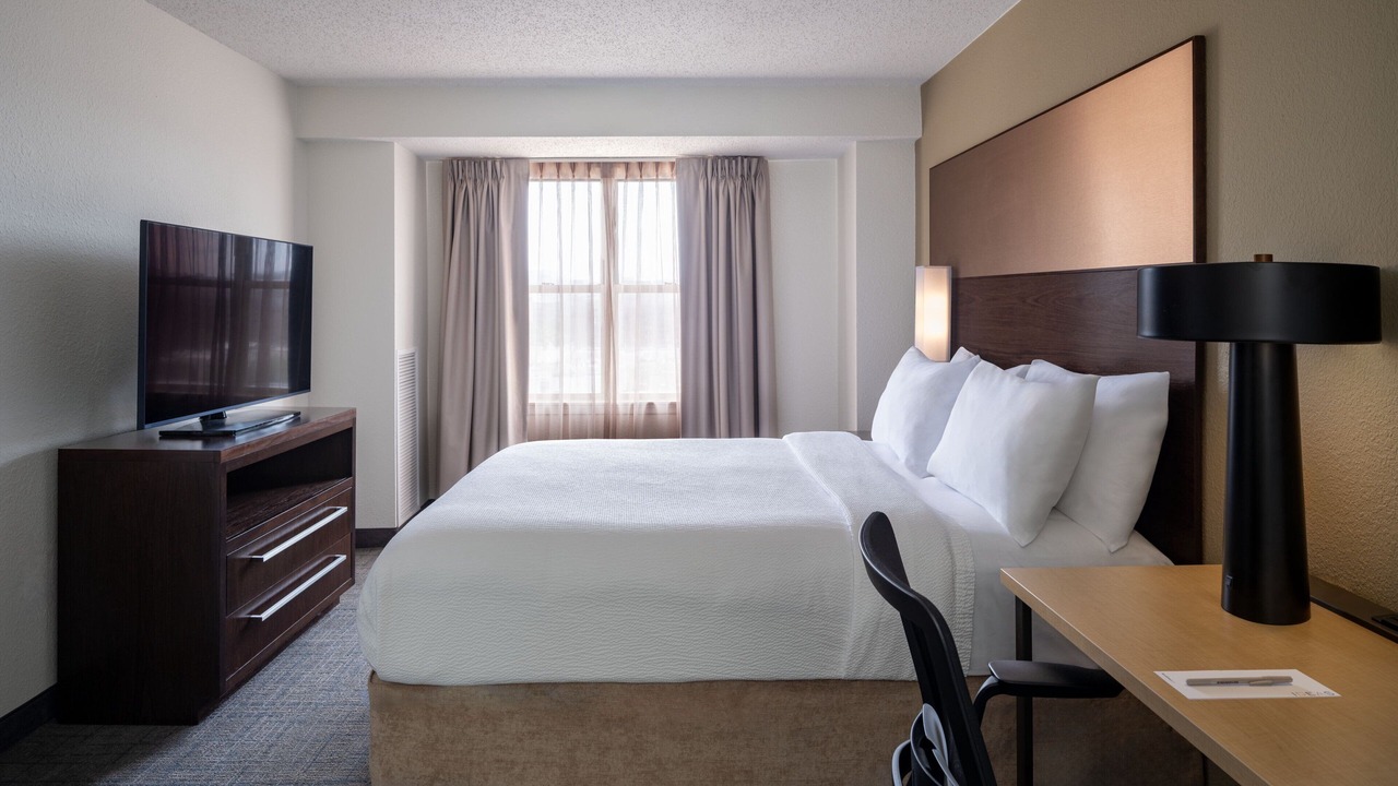 Photo of Bedroom in Dupont Circle