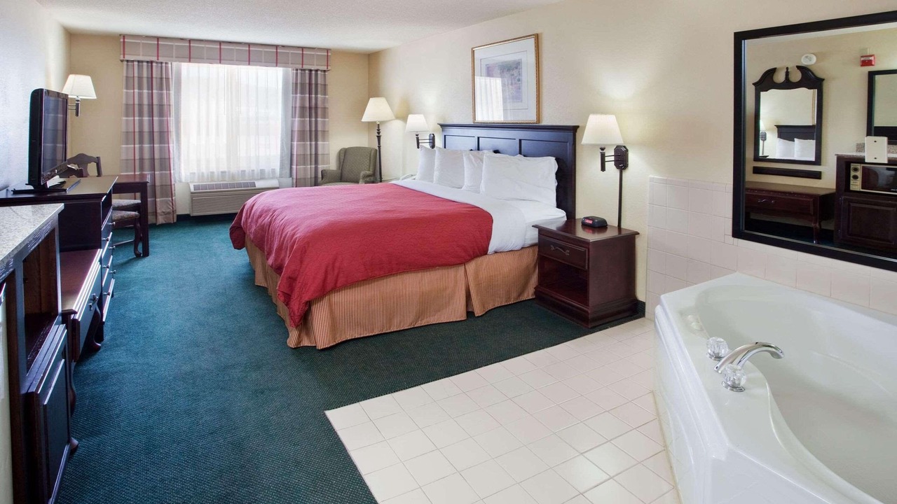 Photo of Bedroom in Hiram