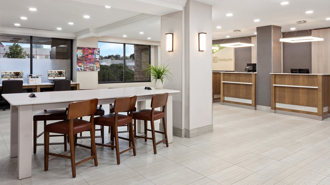 Photo of Outdoor in Oakbrook Terrace
