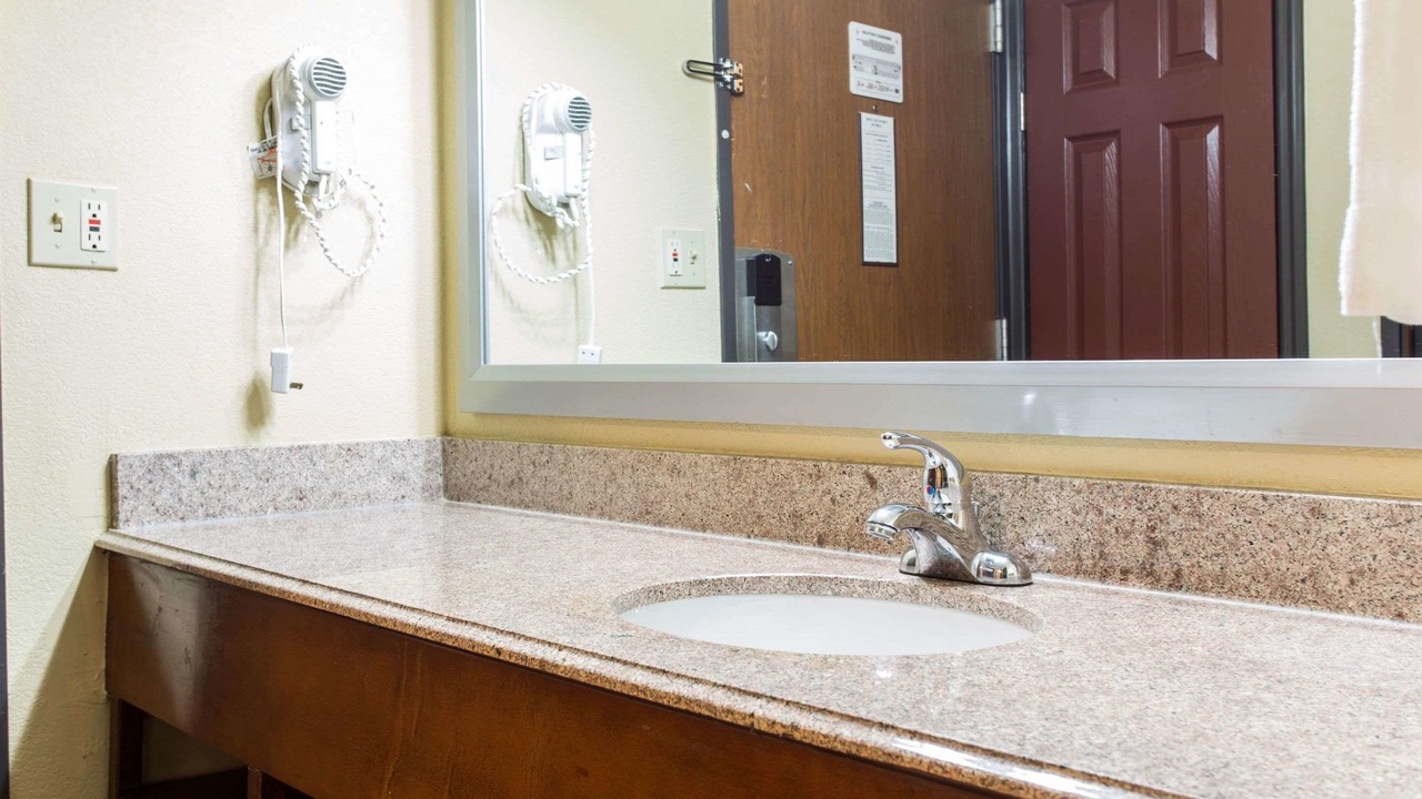 Photo of Bathroom in St. Andrews