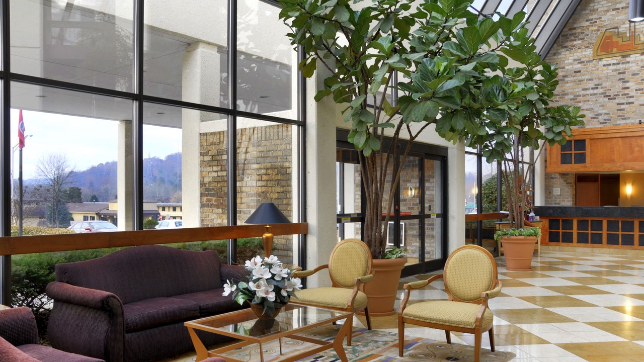 Photo of Livingroom in Oak Ridge
