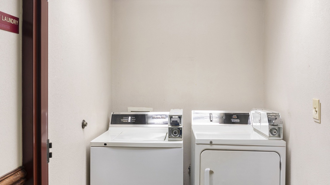 Photo of Bedroom in Adairsville