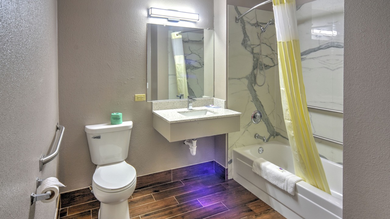 Photo of Bathroom in Libertyville