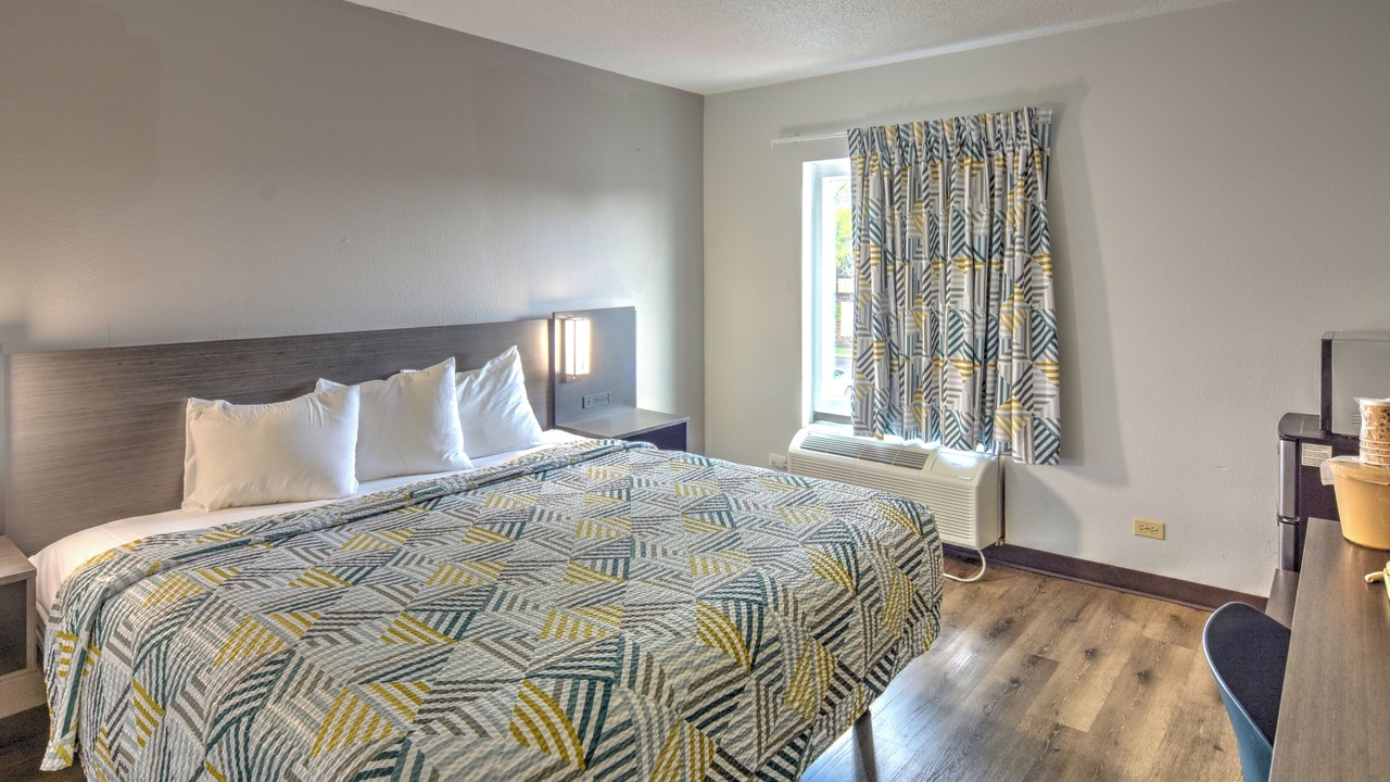 Photo of Bedroom in Libertyville