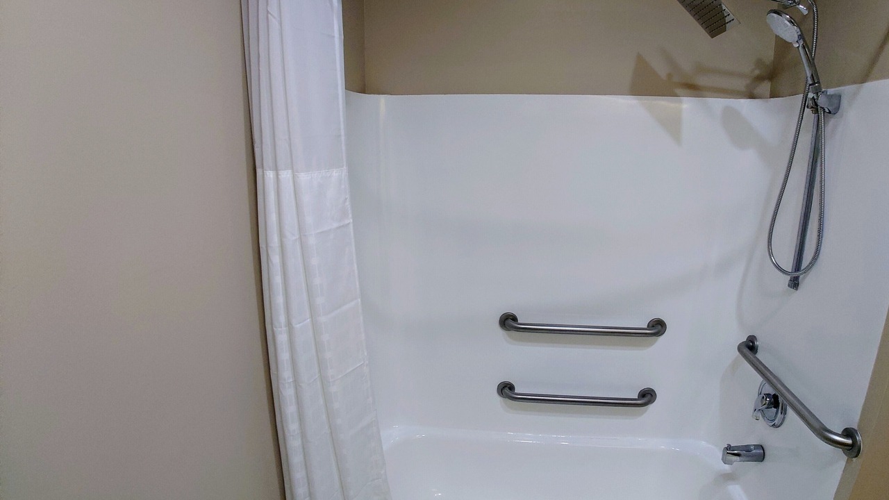 Photo of Bathroom in Adairsville