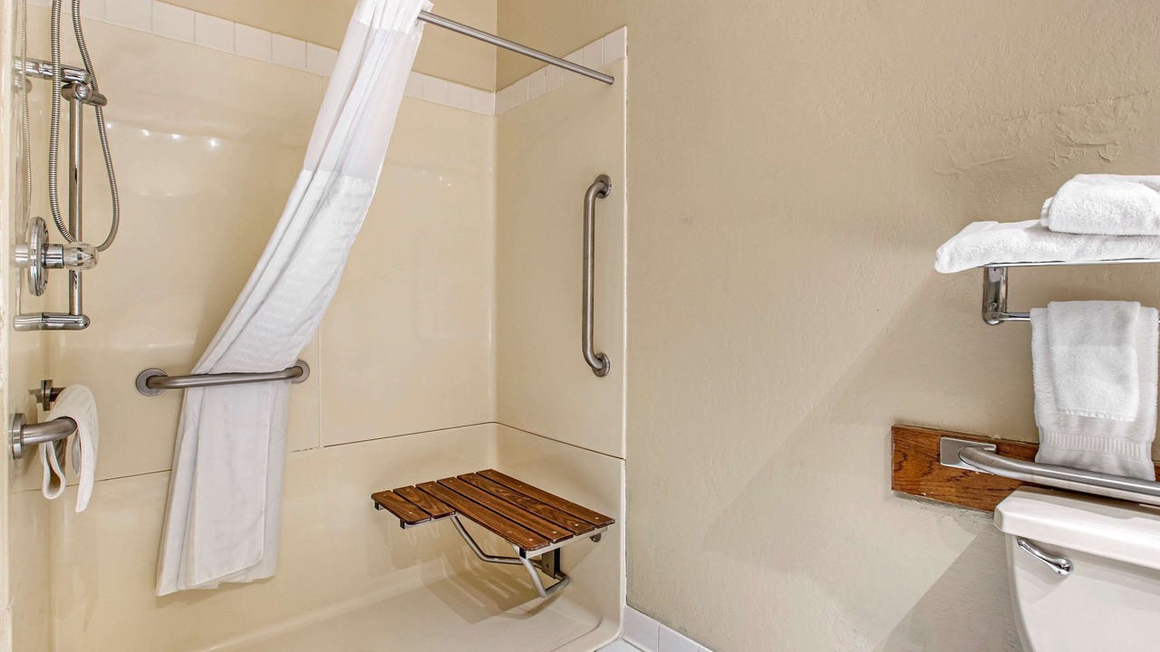 Photo of Bedroom in Muscatine