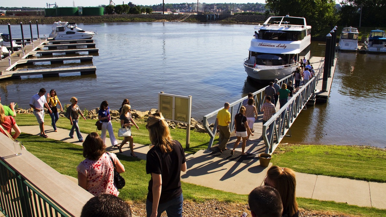 Photo of Others in Downtown Dubuque